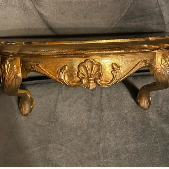 Hollywood Regency Burwood vintage gold shelf